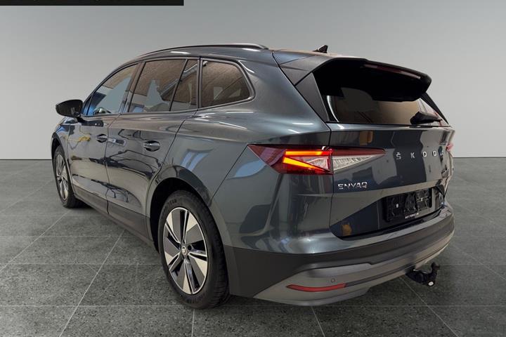 Grå Skoda Enyaq fra 2021
