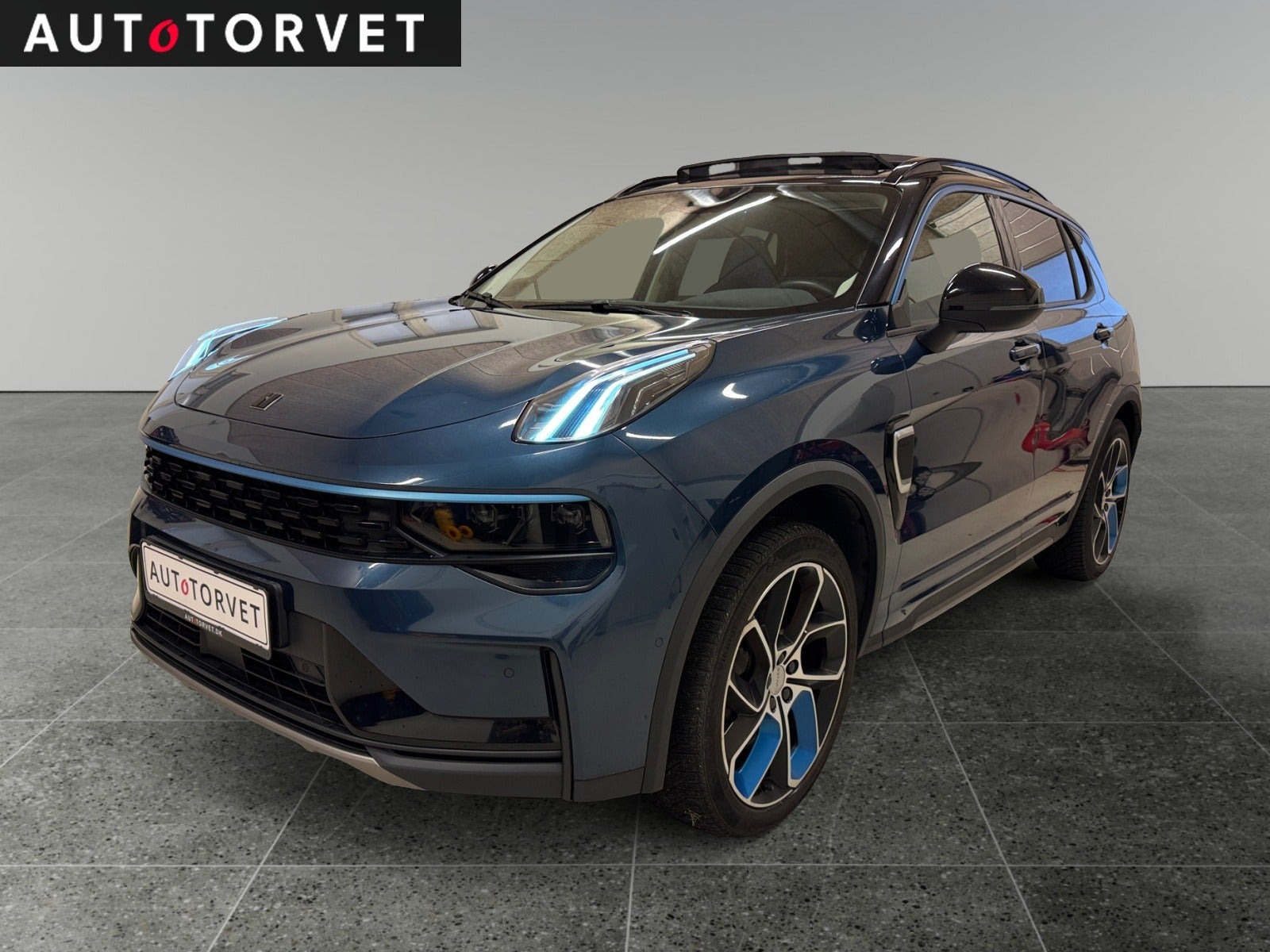 Lynk & Co 01 1,5 PHEV