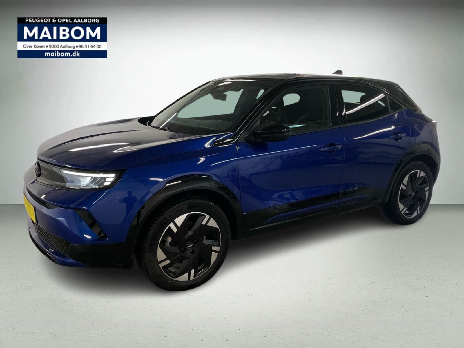 Blå Opel Mokka-e fra 2025