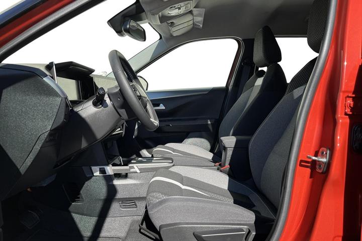 Orange Opel Frontera fra 2025