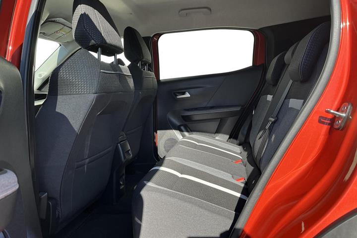 Orange Opel Frontera fra 2025