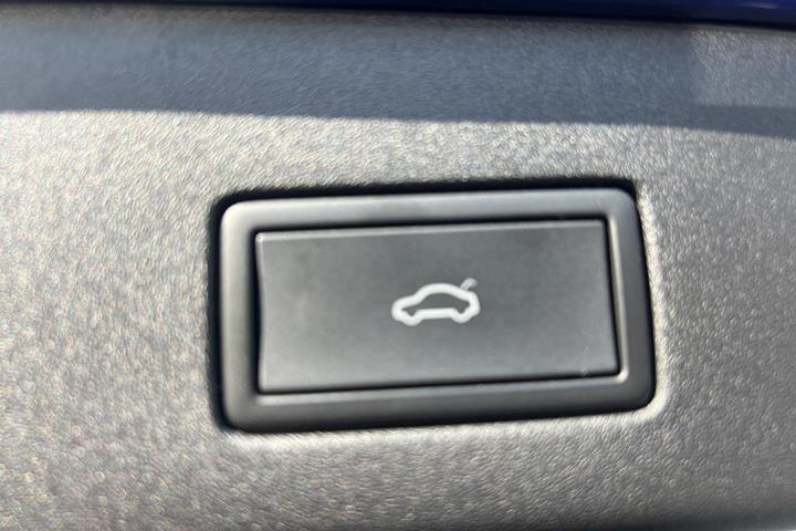 Blå VW ID.4 fra 2021