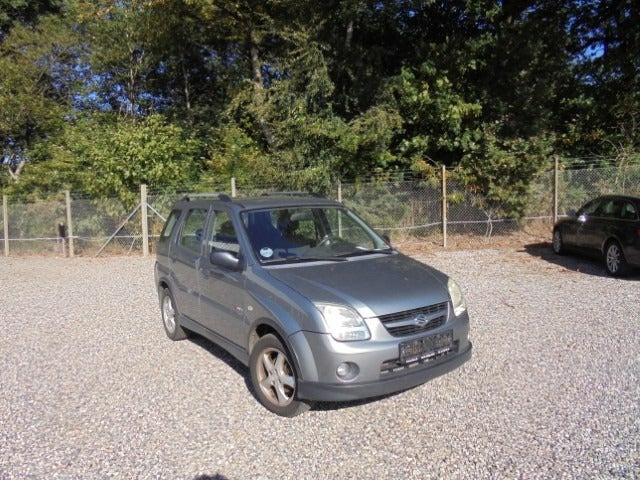 Grå Suzuki Ignis fra 2008