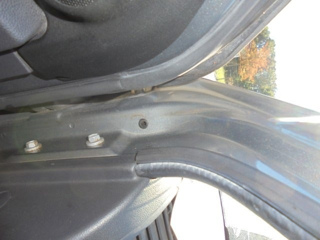 Grå Suzuki Ignis fra 2008
