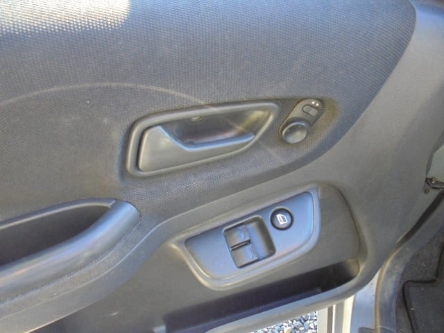 Grå Suzuki Ignis fra 2008