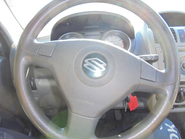 Grå Suzuki Ignis fra 2008