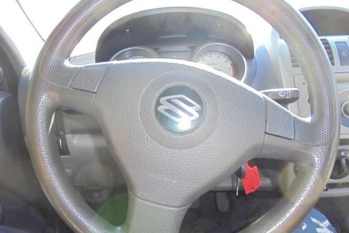Grå Suzuki Ignis fra 2008