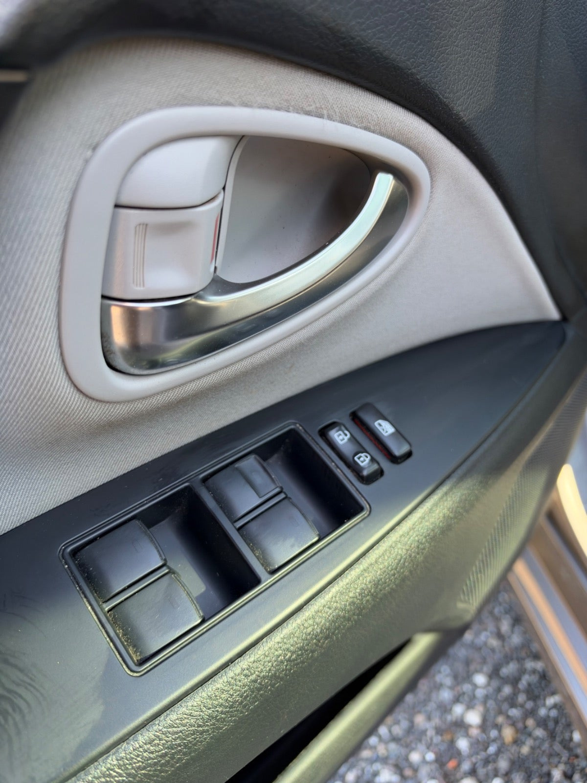 undefined Toyota Avensis fra 2015