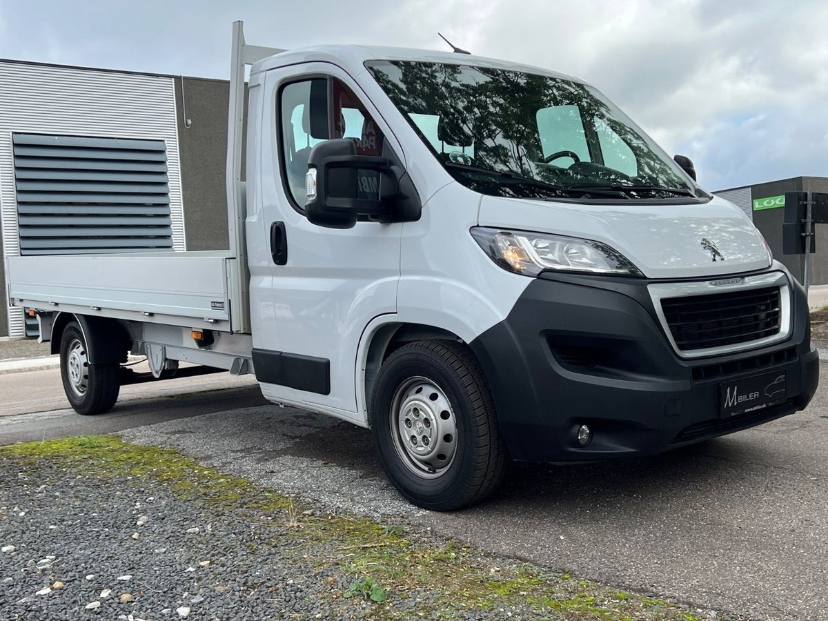 Hvid Peugeot Boxer 435 fra 2024