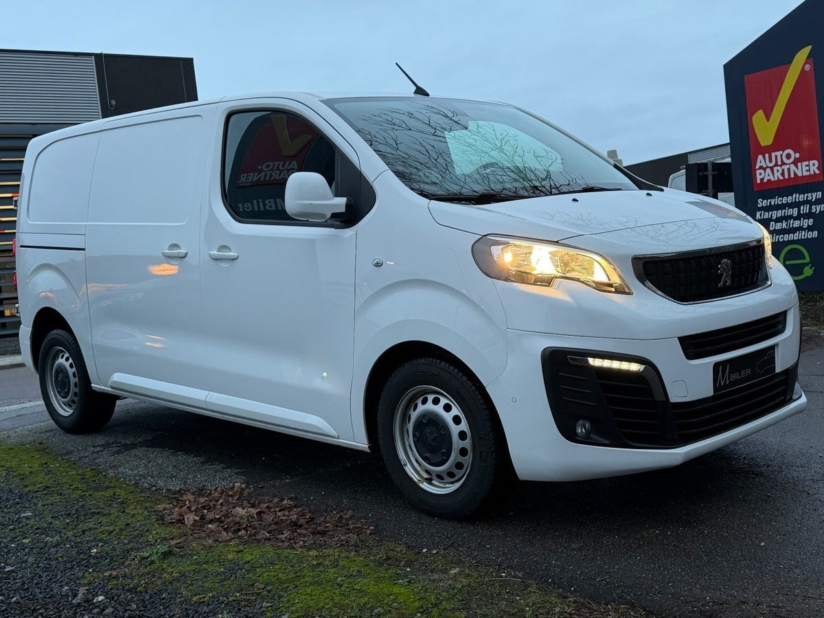 Hvid Peugeot Expert fra 2021
