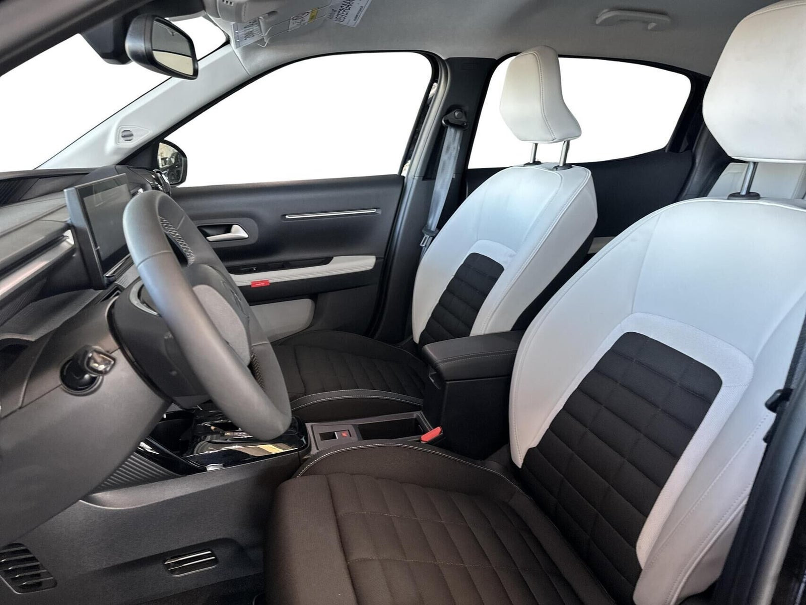 Sort Citroën e-C3 Aircross fra 2026