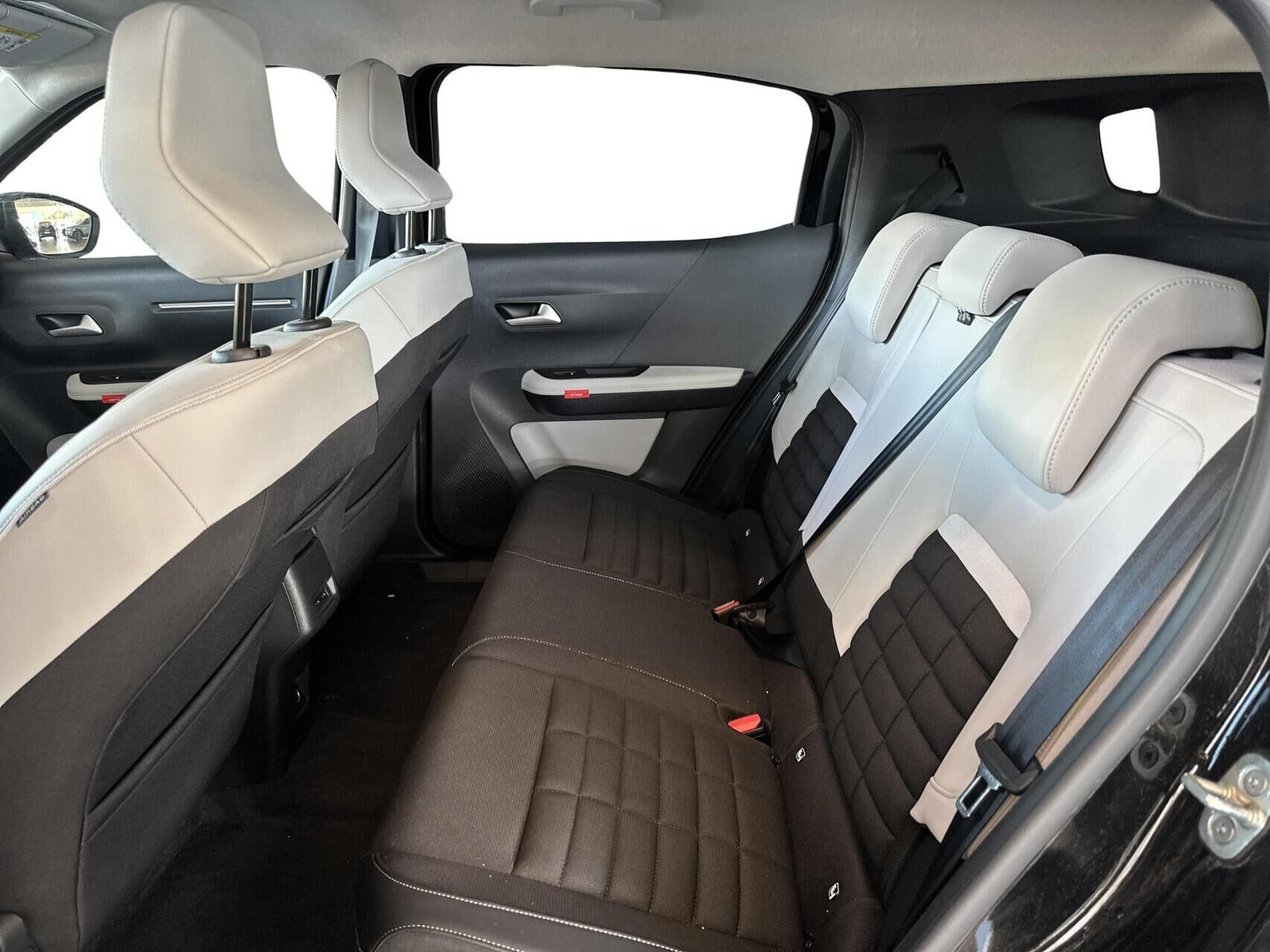 Sort Citroën e-C3 Aircross fra 2026