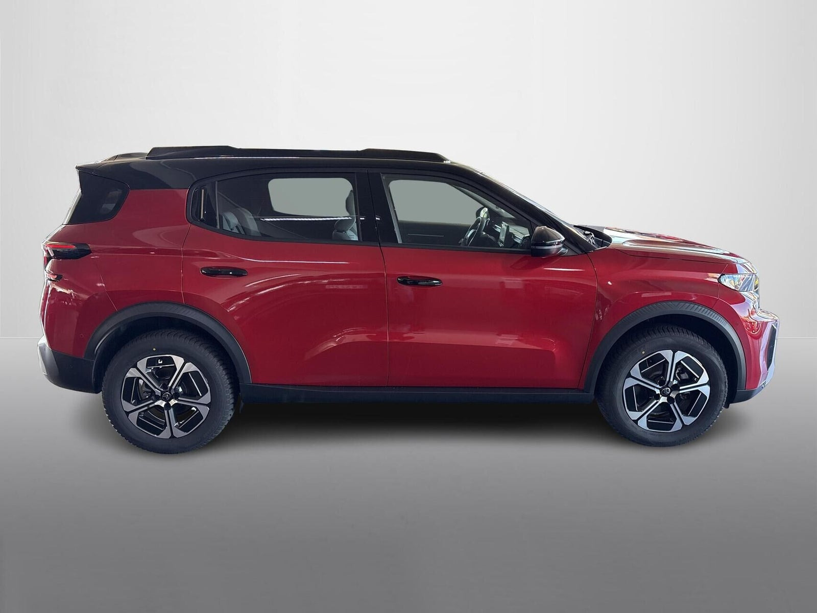 Rød Citroën e-C3 Aircross fra 2026