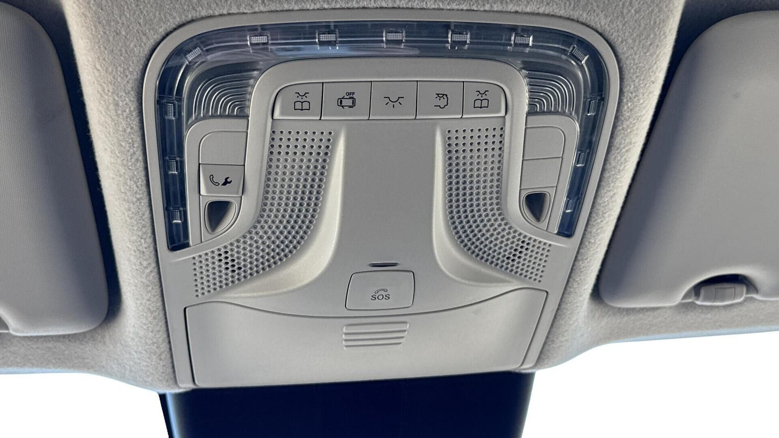 Sort Mercedes Vito 114 fra 2022