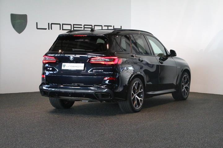 Sort BMW X5 fra 2022