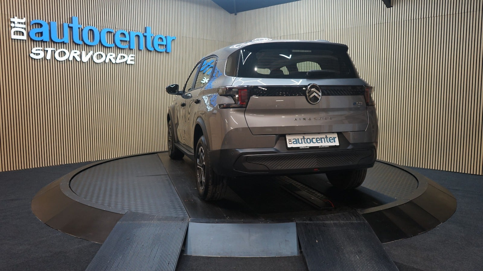 Grå Citroën e-C3 Aircross fra 2025