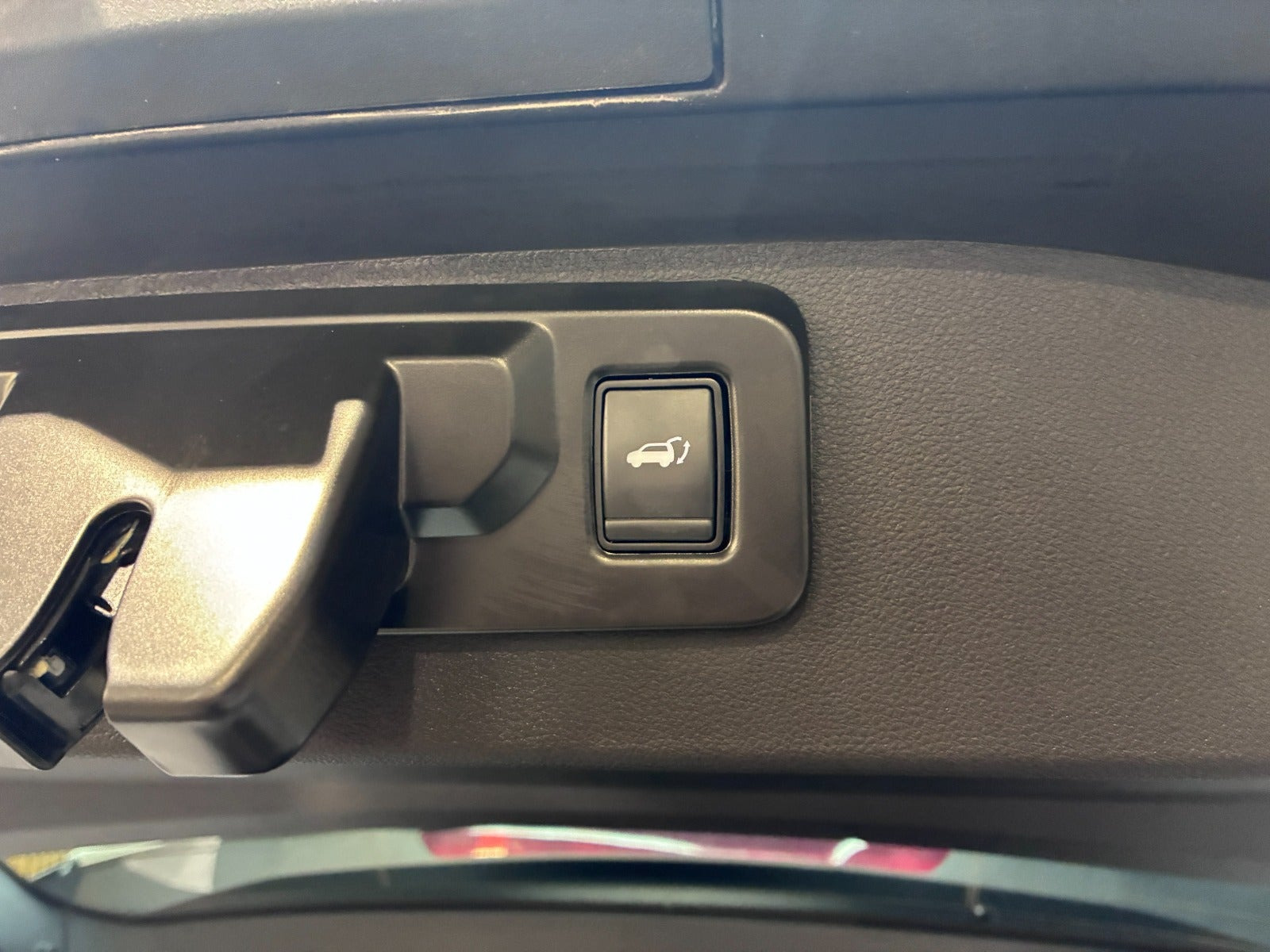 Hvid Renault Scenic E-Tech fra 2025