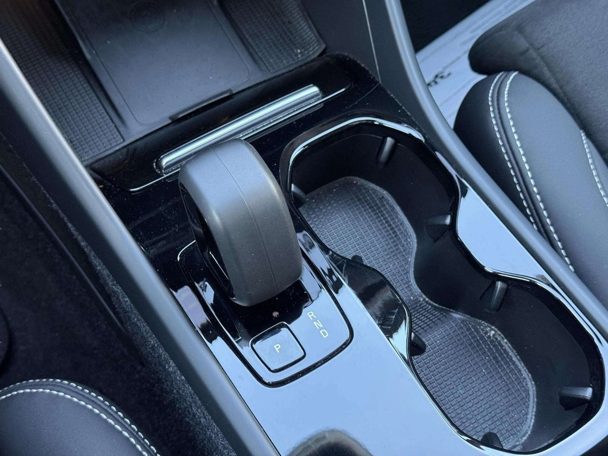 Blå Volvo C40 fra 2024