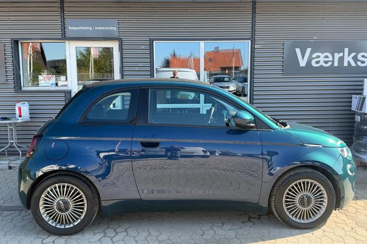 Grøn Fiat 500e fra 2022