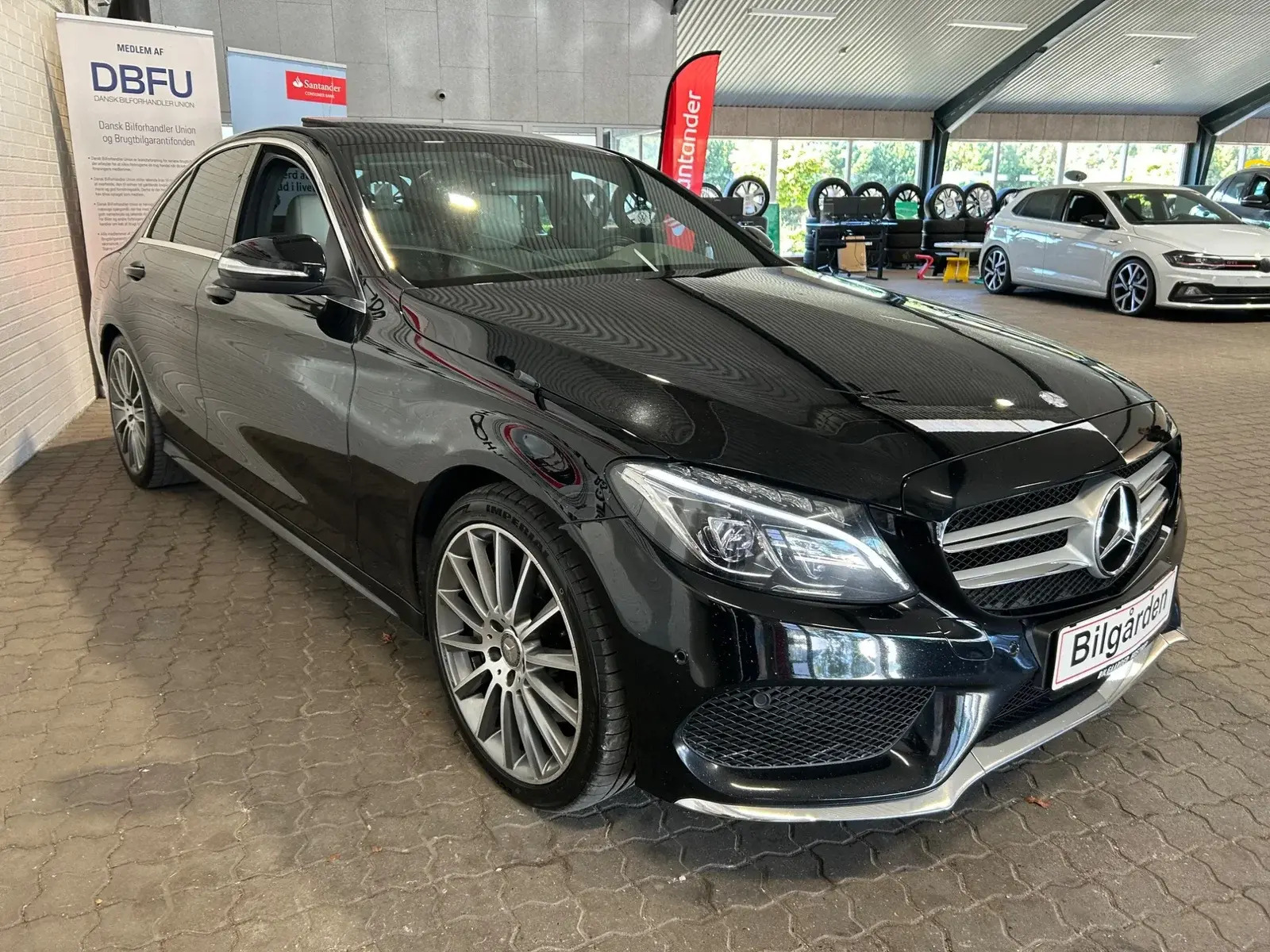 Sort Mercedes C250 fra 2015