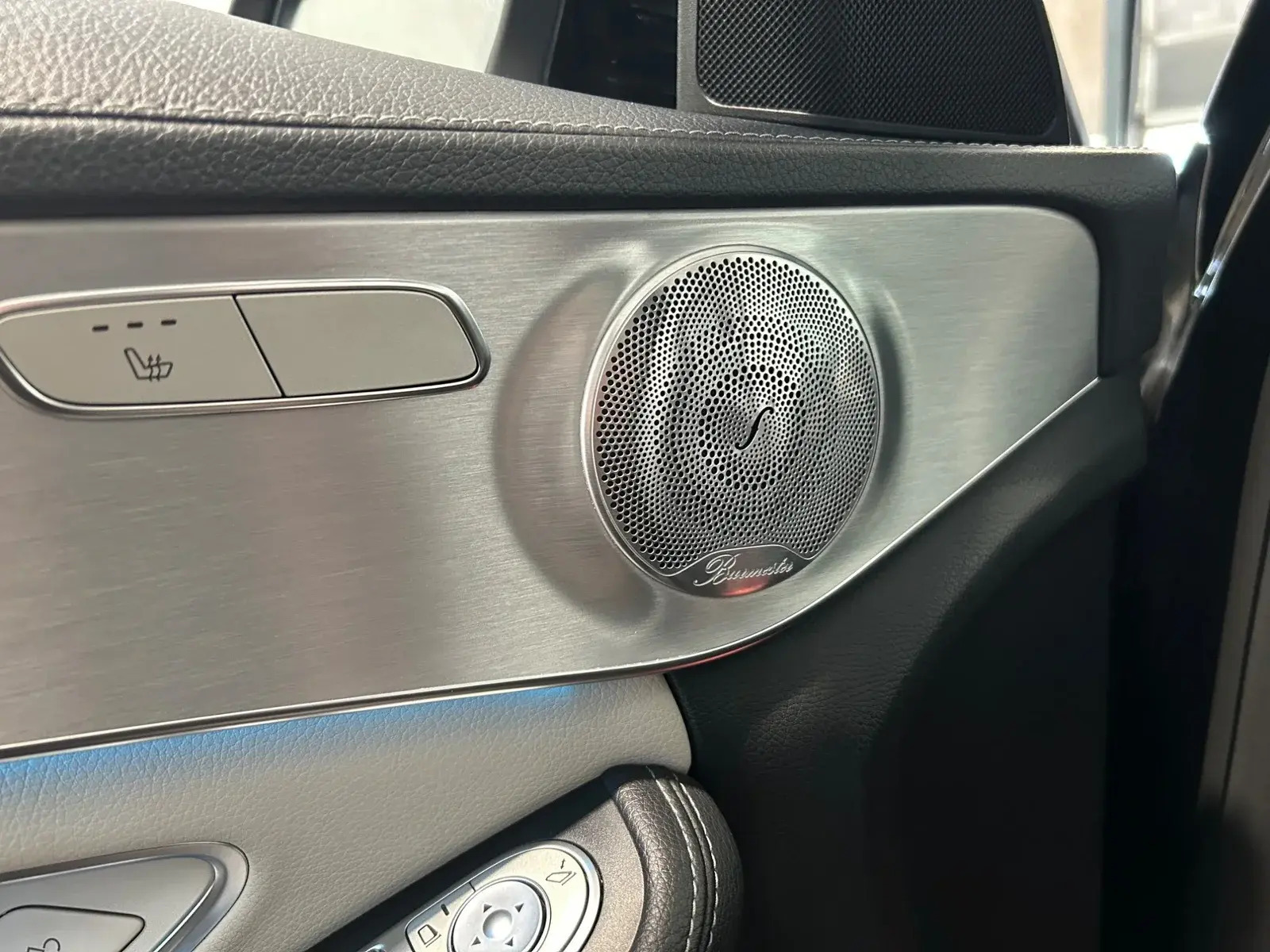 Sort Mercedes C250 fra 2015