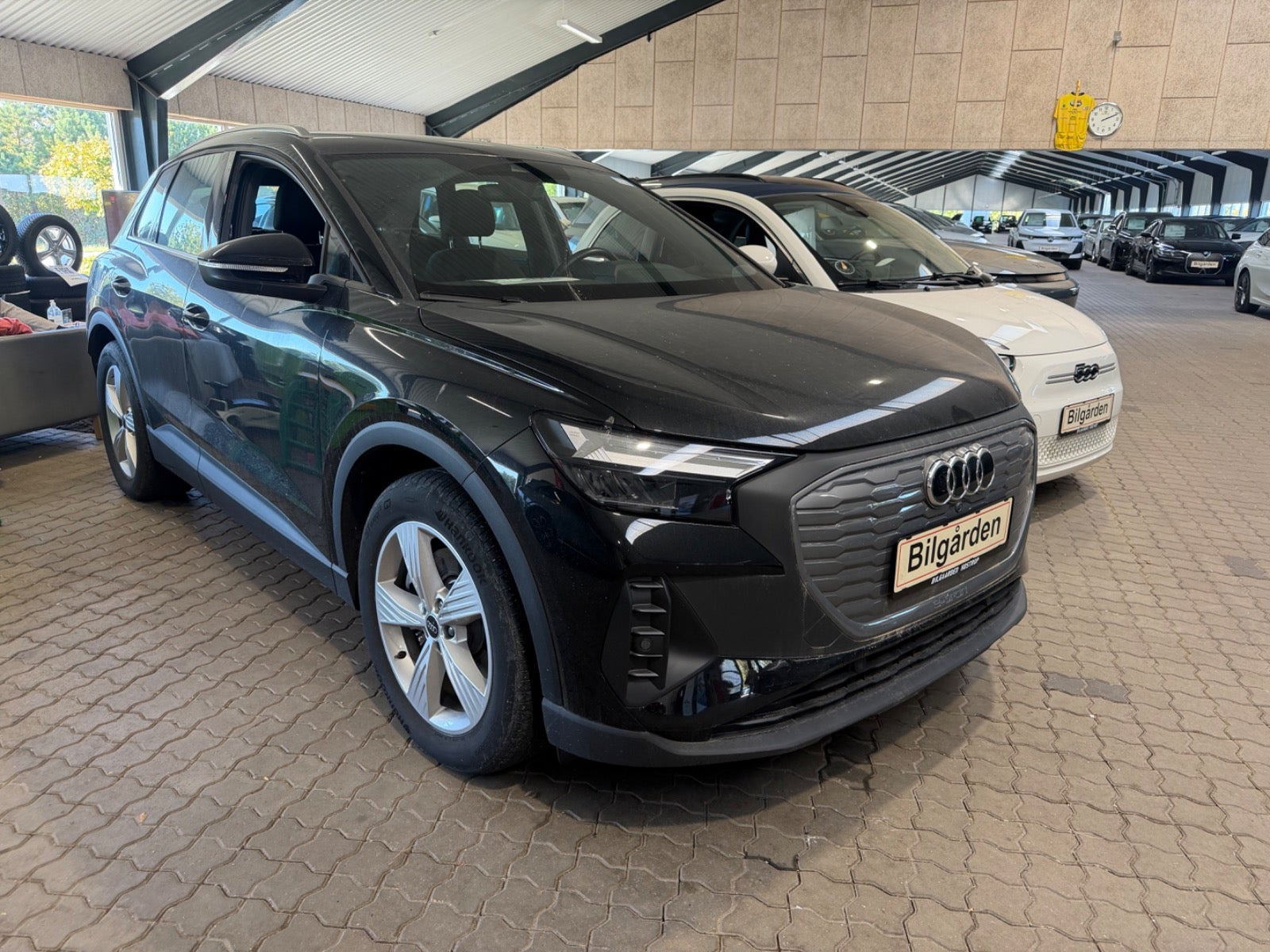 Sort Audi Q4 e-tron fra 2024