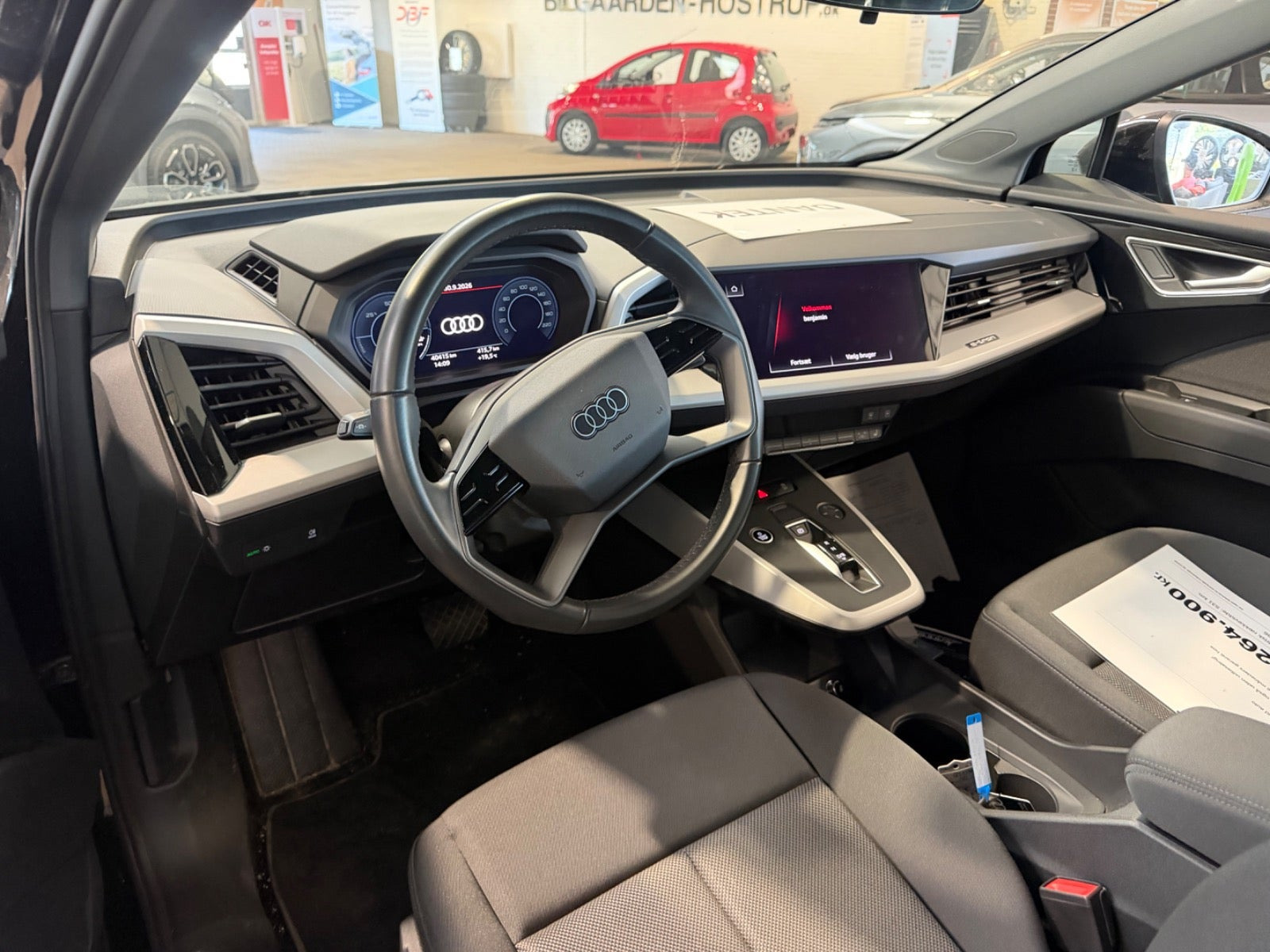 Sort Audi Q4 e-tron fra 2024