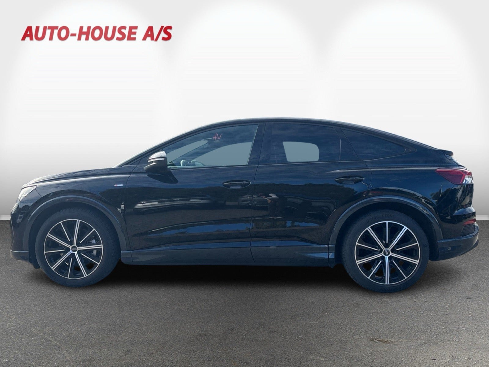 Sort Audi Q4 e-tron fra 2024