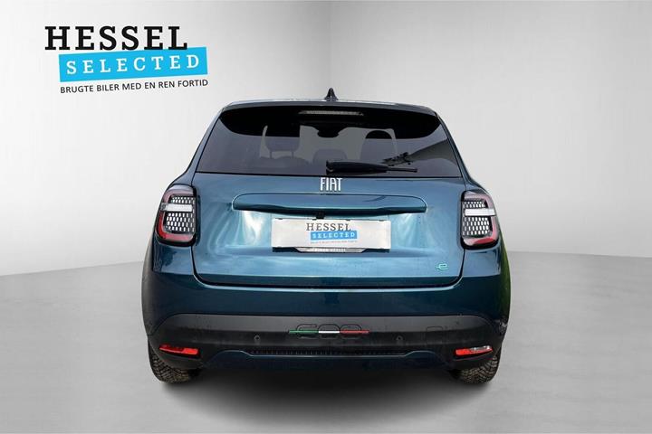 Grøn Fiat 600e fra 2024