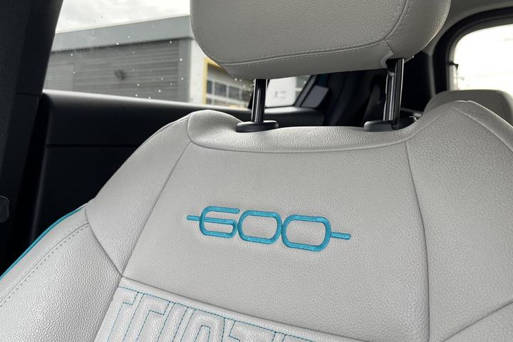 Grøn Fiat 600e fra 2024