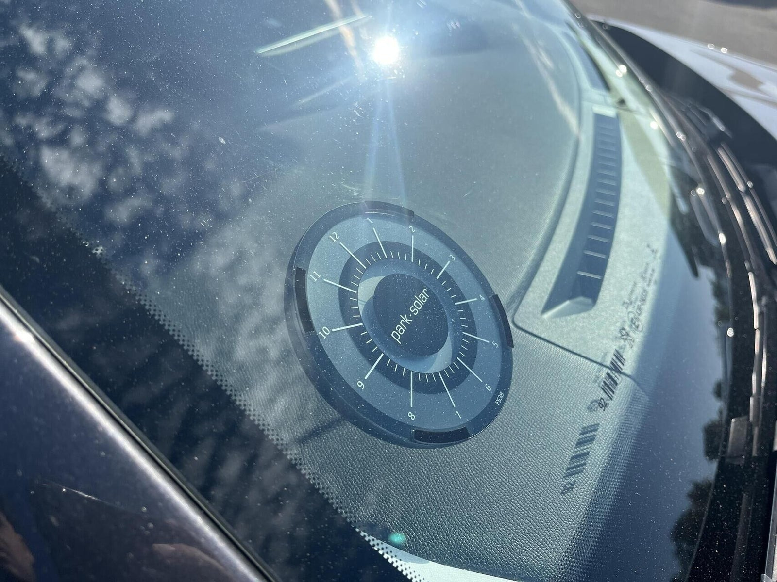 Grå Peugeot 2008 fra 2022