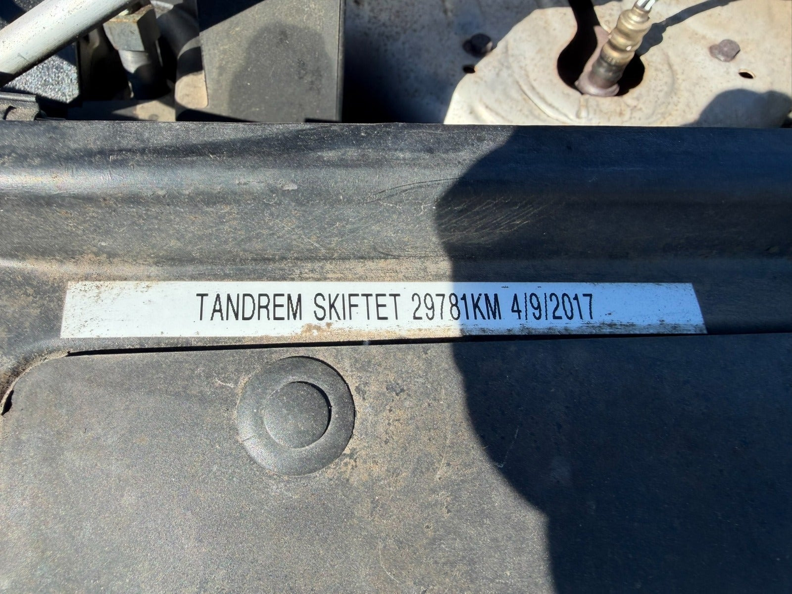 Grå Peugeot 206 fra 2007
