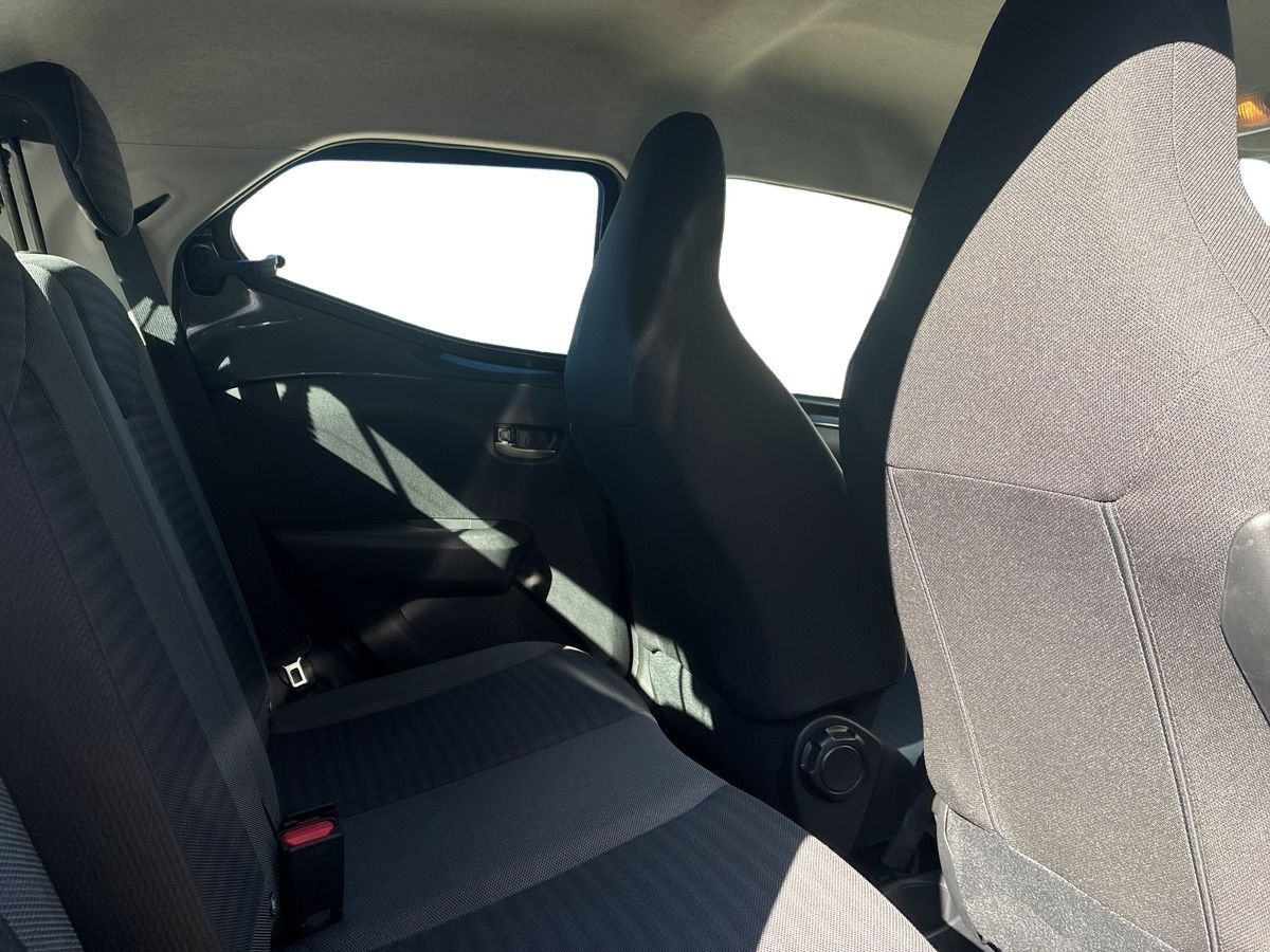 Sort Toyota Aygo fra 2020