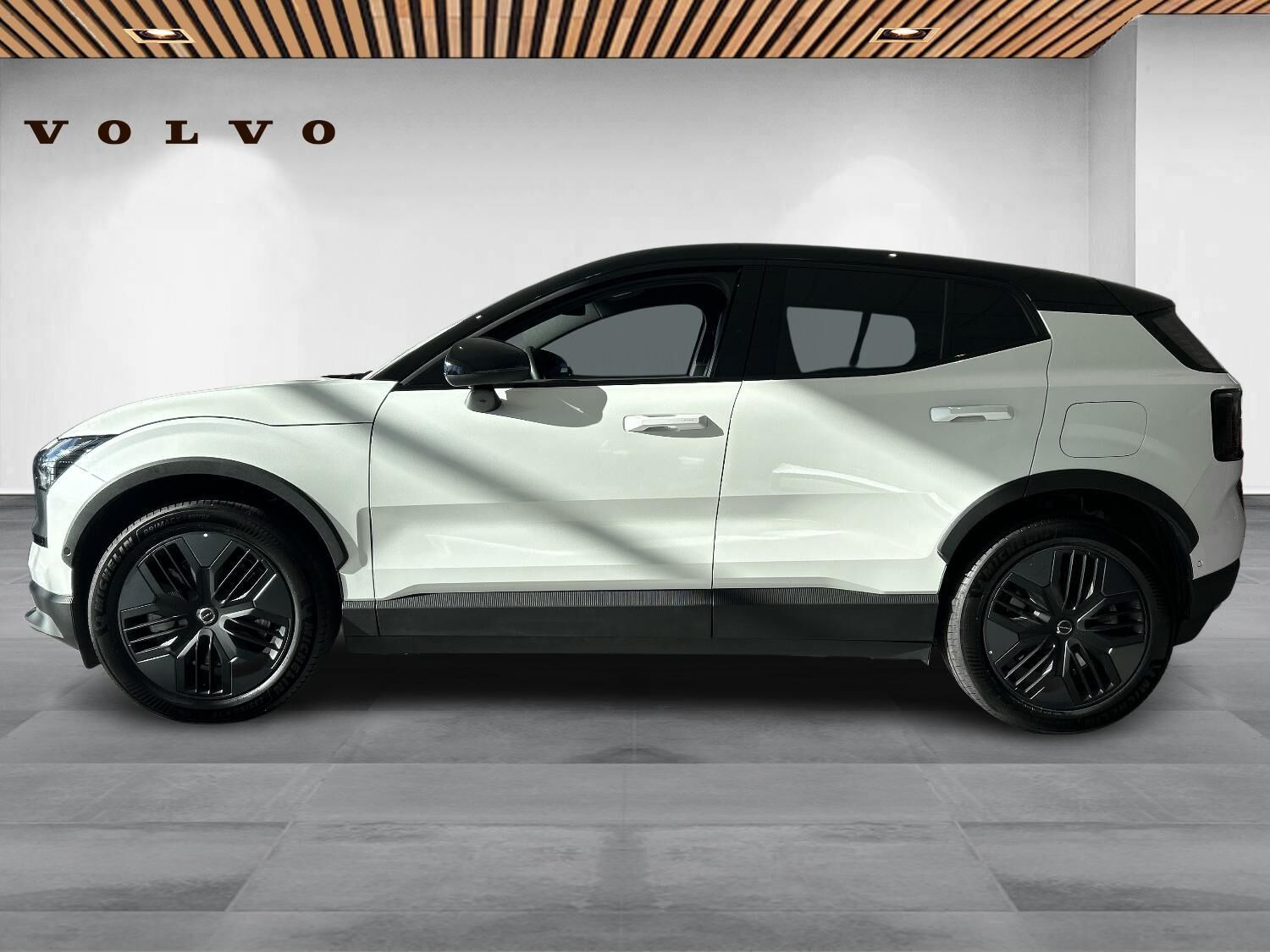 Hvid Volvo EX30 Cross Country fra 2025