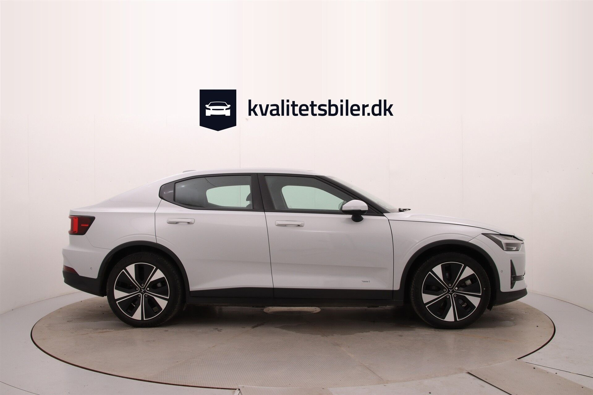 Sølv Polestar 2 fra 2022