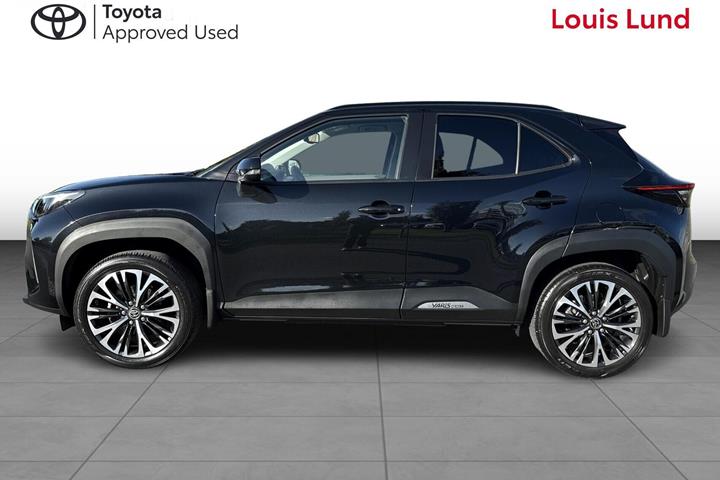 Sort Toyota Yaris Cross fra 2024