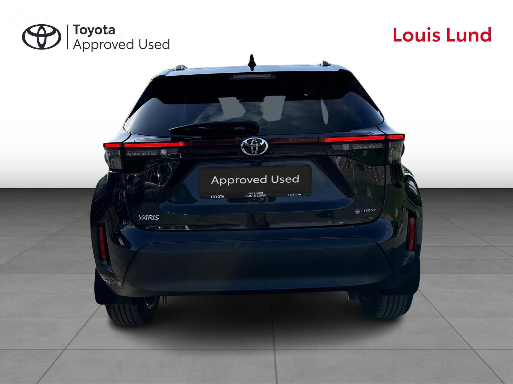 Sort Toyota Yaris Cross fra 2024