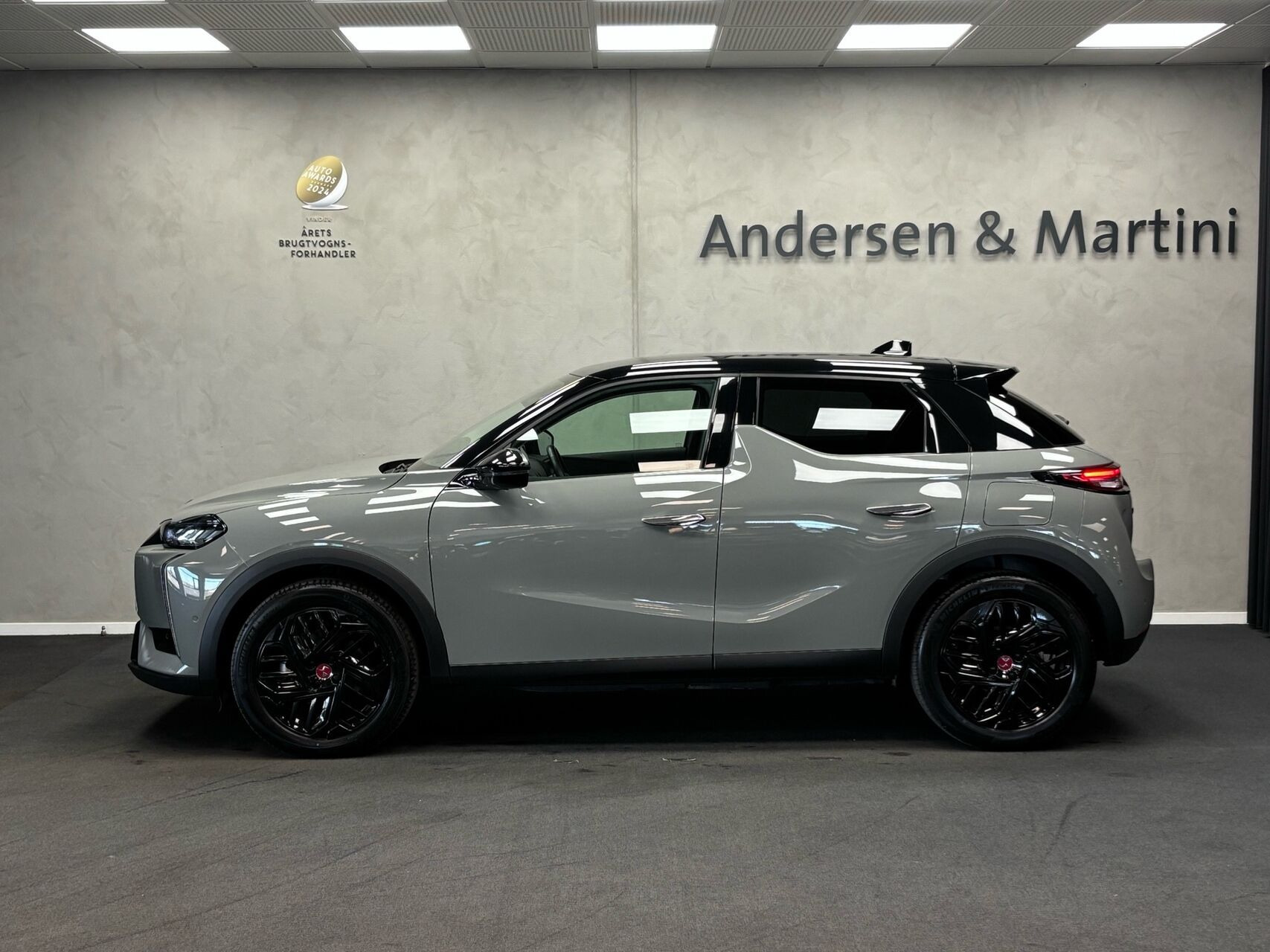 Grå DS DS 3 CrossBack fra 2023