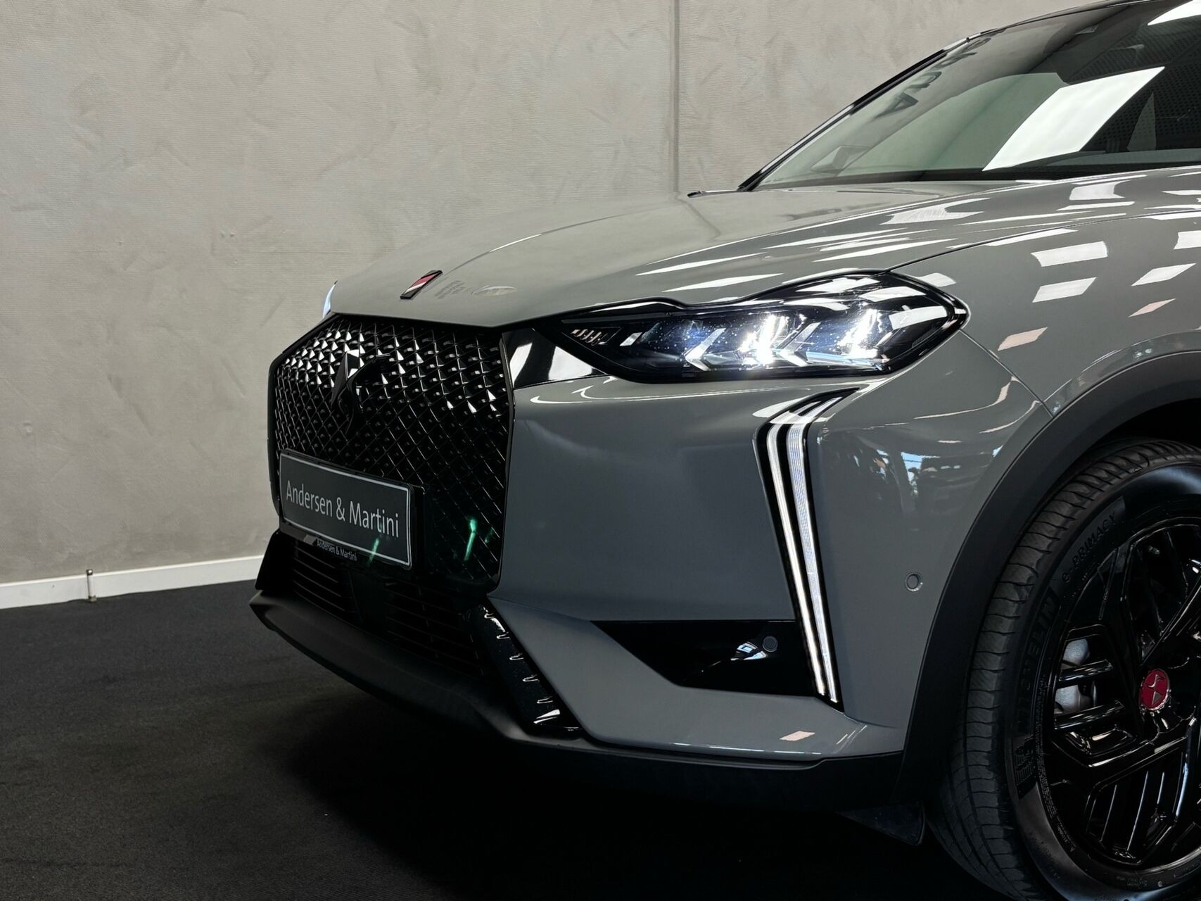 Grå DS DS 3 CrossBack fra 2023