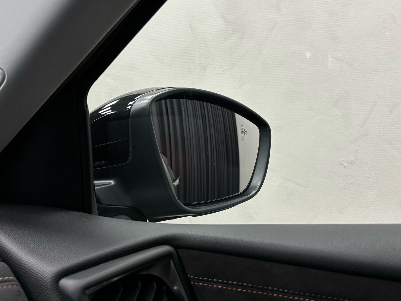 Grå DS DS 3 CrossBack fra 2023