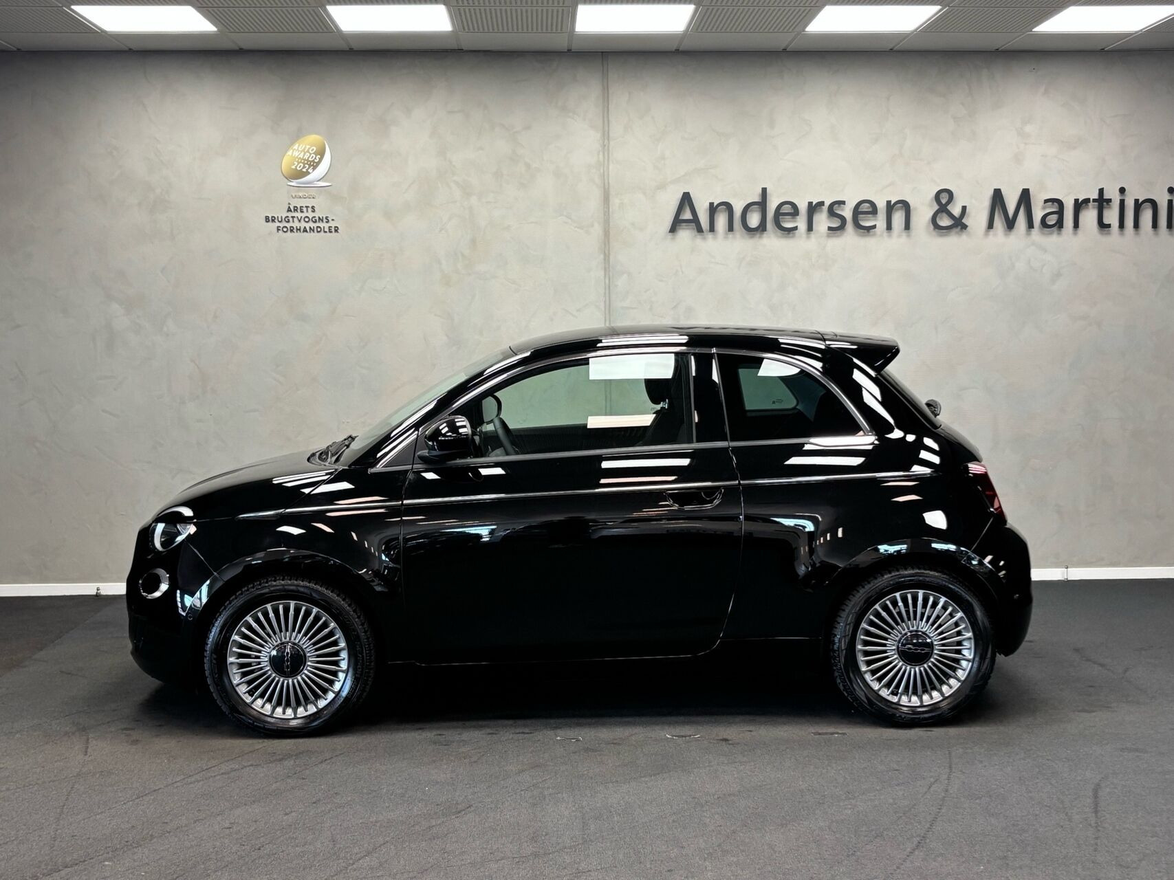 Sort Fiat 500e fra 2023