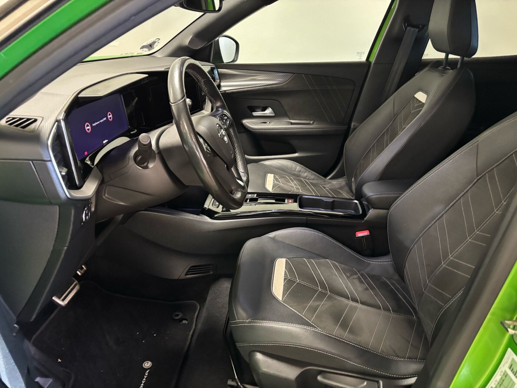 Grøn Opel Mokka-e fra 2021