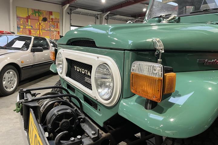 Grøn Toyota Land Cruiser fra 2026
