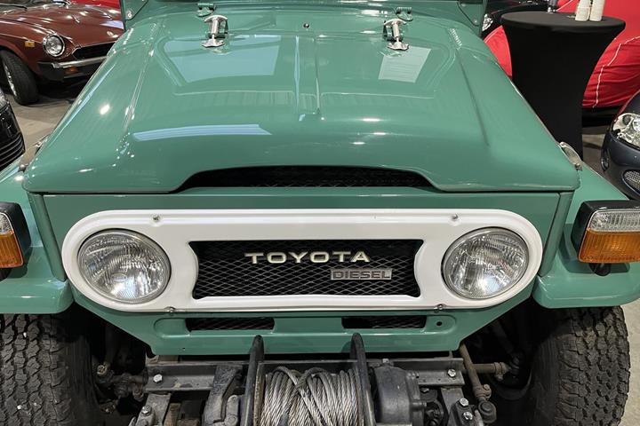 Grøn Toyota Land Cruiser fra 2026