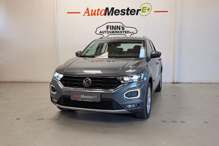 Grå VW T-Roc fra 2021