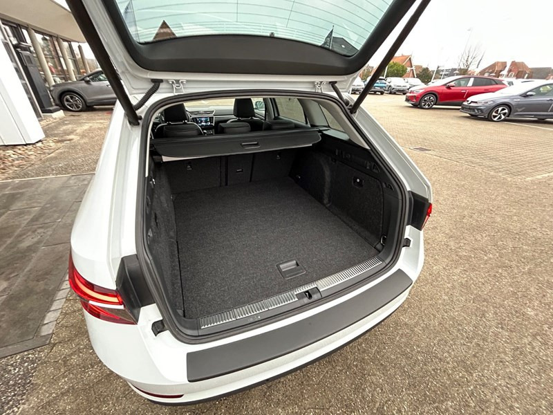 undefined Skoda Superb fra 2020