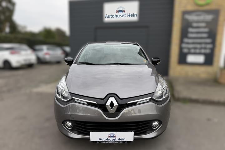 Grå Renault Clio IV fra 2016