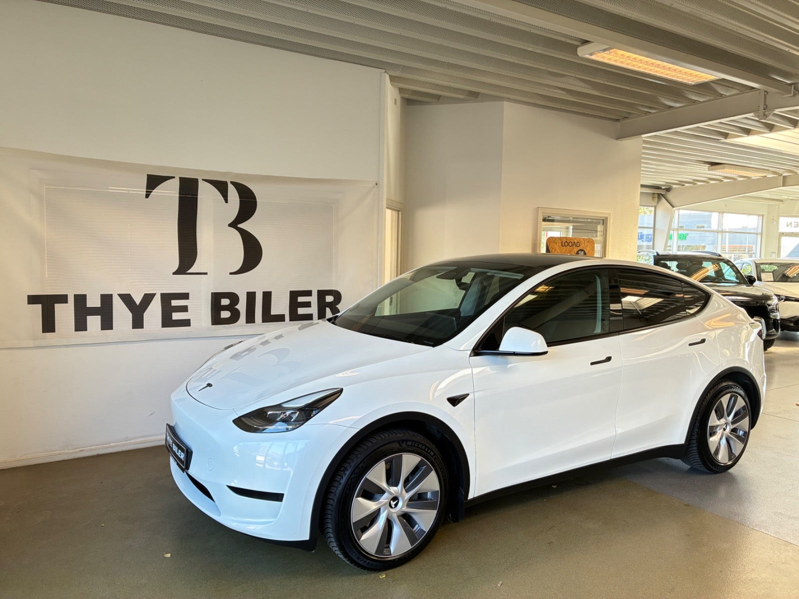 Tesla Model Y RWD