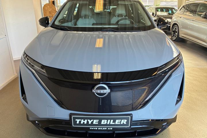 Grå Nissan Ariya fra 2022