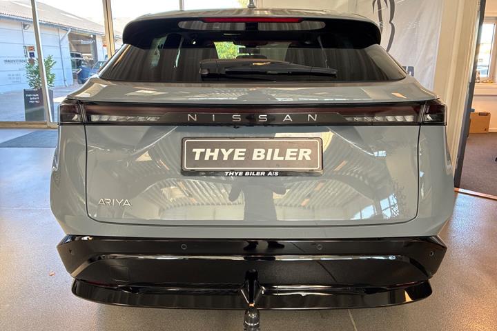 Grå Nissan Ariya fra 2022